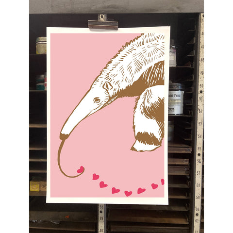 RLO-229 Anteater with Hearts